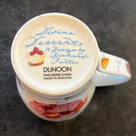 Dunoon mug - divine desserts designed by Richard Partis - Picture 5 of 6